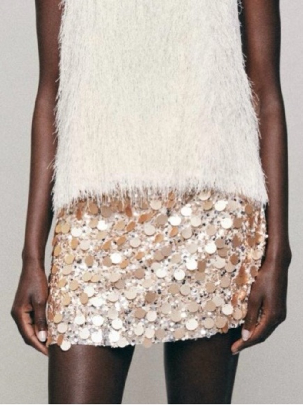 Zara Sequin Mini Skirt in Pink Gold. Size XL.